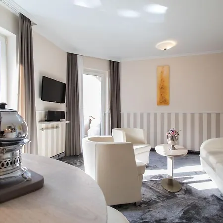 מלון Suiten-hotel Mare לנגאוג